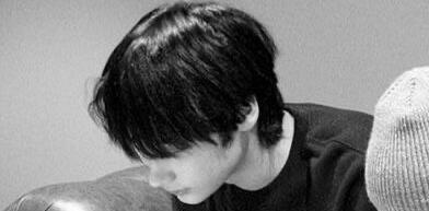 hello!! my name is eden, i live in the united kingdom, i’m an aquarius, introverted as hell,